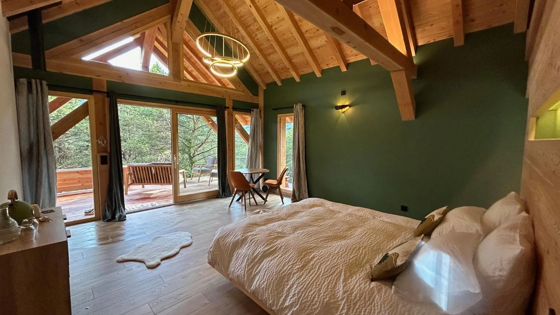 Les Chalets De Chanteloube 